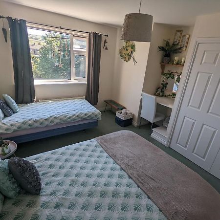 Fieldside View Sleeps 7 Village Near Whitby Sleights Bagian luar foto