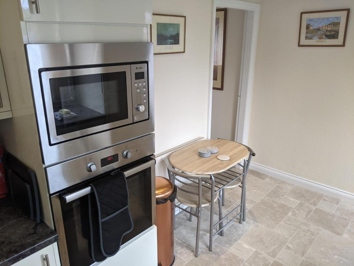 Fieldside View Sleeps 7 Village Near Whitby Sleights Bagian luar foto
