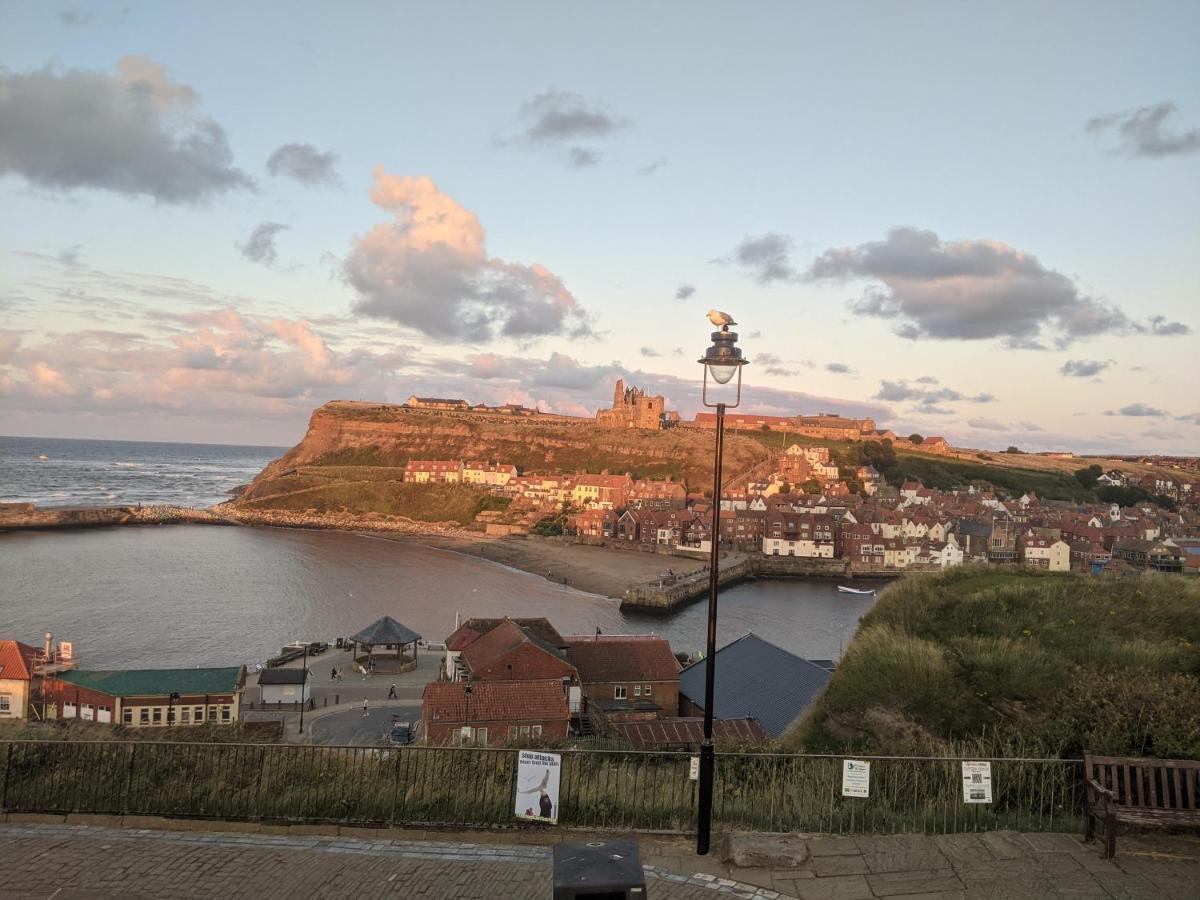 Fieldside View Sleeps 7 Village Near Whitby Sleights Bagian luar foto