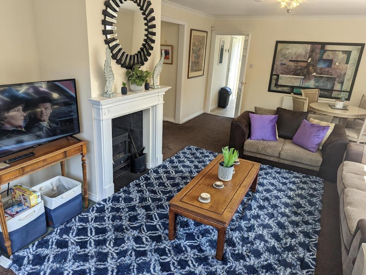 Fieldside View Sleeps 7 Village Near Whitby Sleights Bagian luar foto